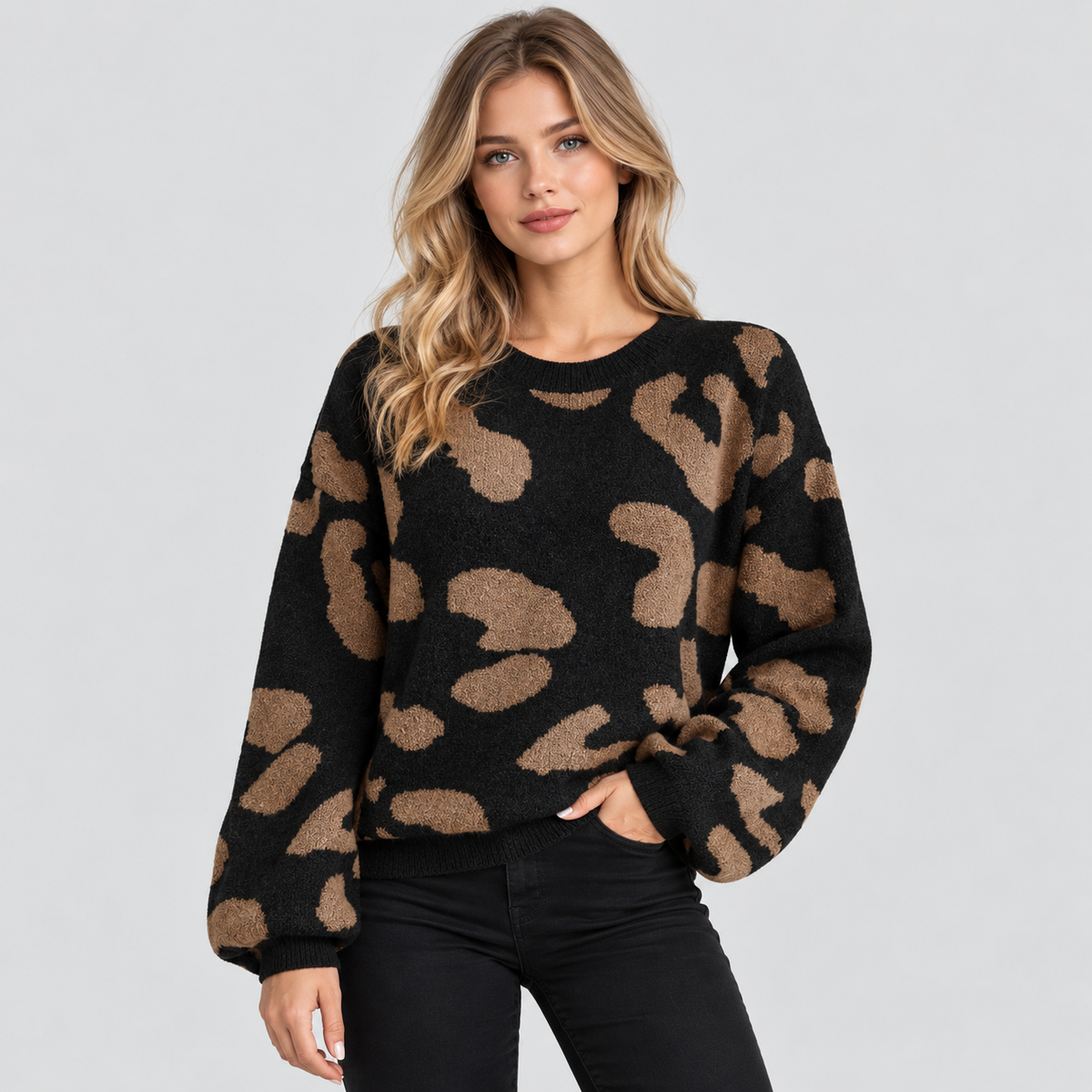 Leopardmønstret Sweater til Damer - Rund Hals, Lange Ærmer