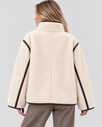 Sherpa-Stil Jakke til Damer - Toggle-Lukning, Mørk Kantning, Ståkrave
