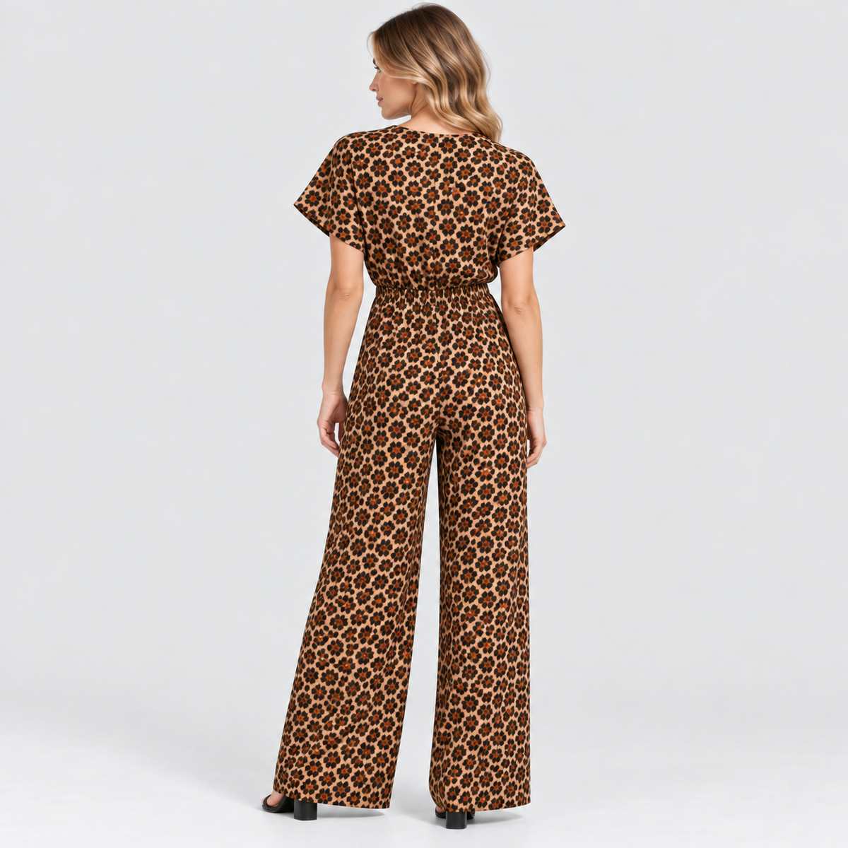 Panterprint Jumpsuit til Damer - Wrap V-Hals med Brede Ben