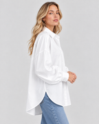 Oversized Skjortebluse til Damer - Ballonærmer, Asymmetrisk Kant, Spids Krave