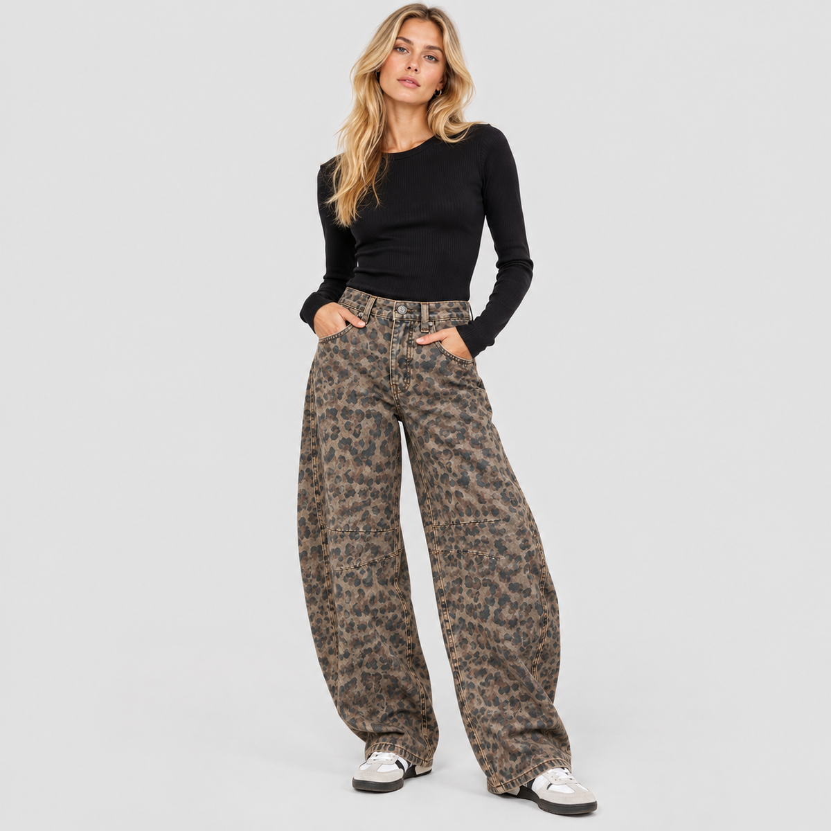 Vasket Leopardprint Barrel Jeans til Damer – Ankel-Længde