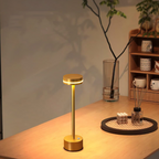 Bordlampe – neutralt design – til indendørs brug