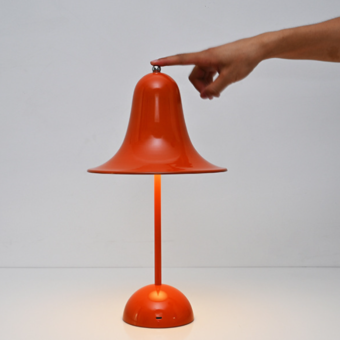 Batteridrevet bordlampe med klassisk top
