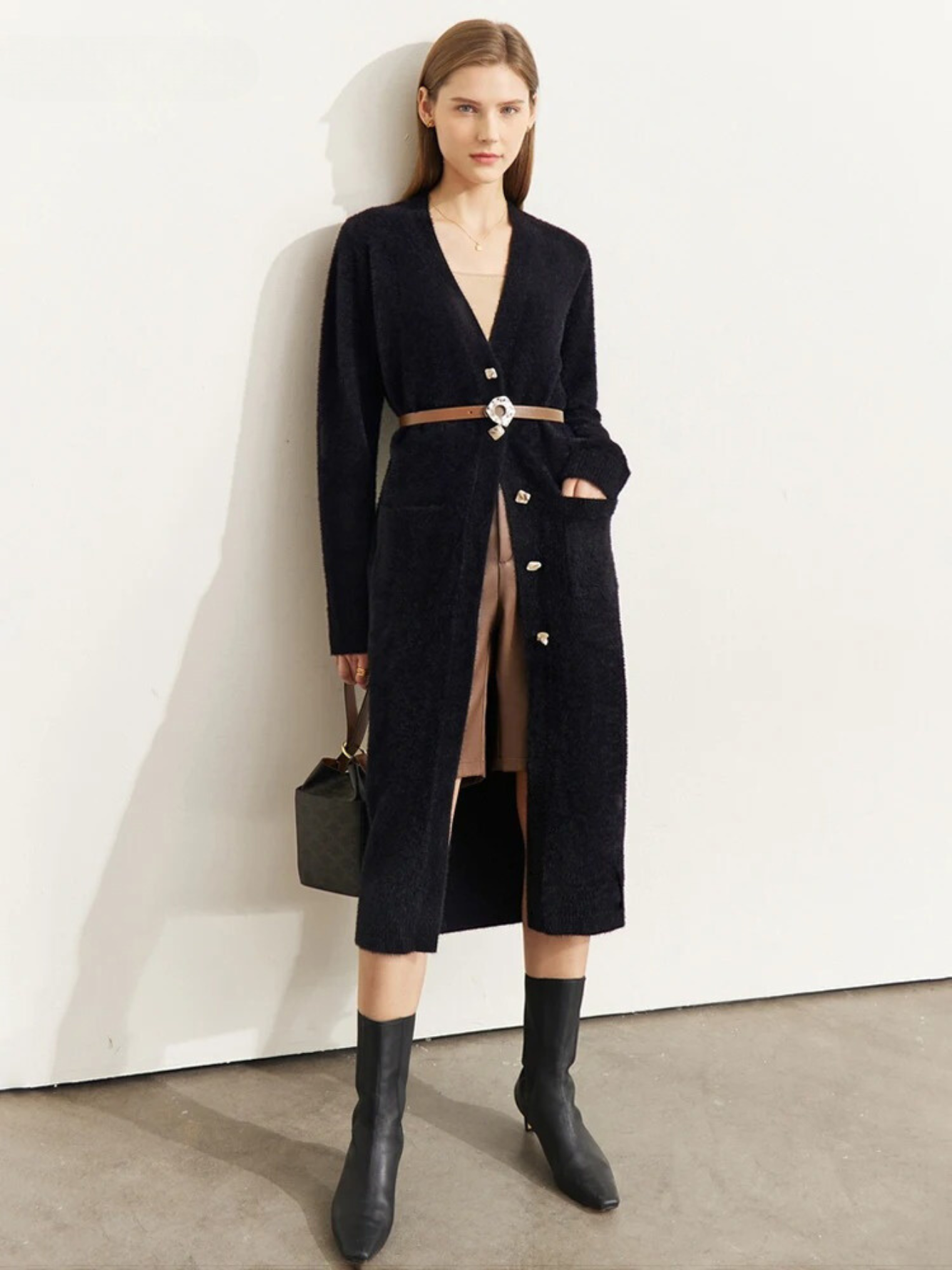 Langstrikket Cardigan med Knapper