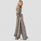 Todelt Sæt med Leopardprint til Damer - Cardigan og Brede Bukser