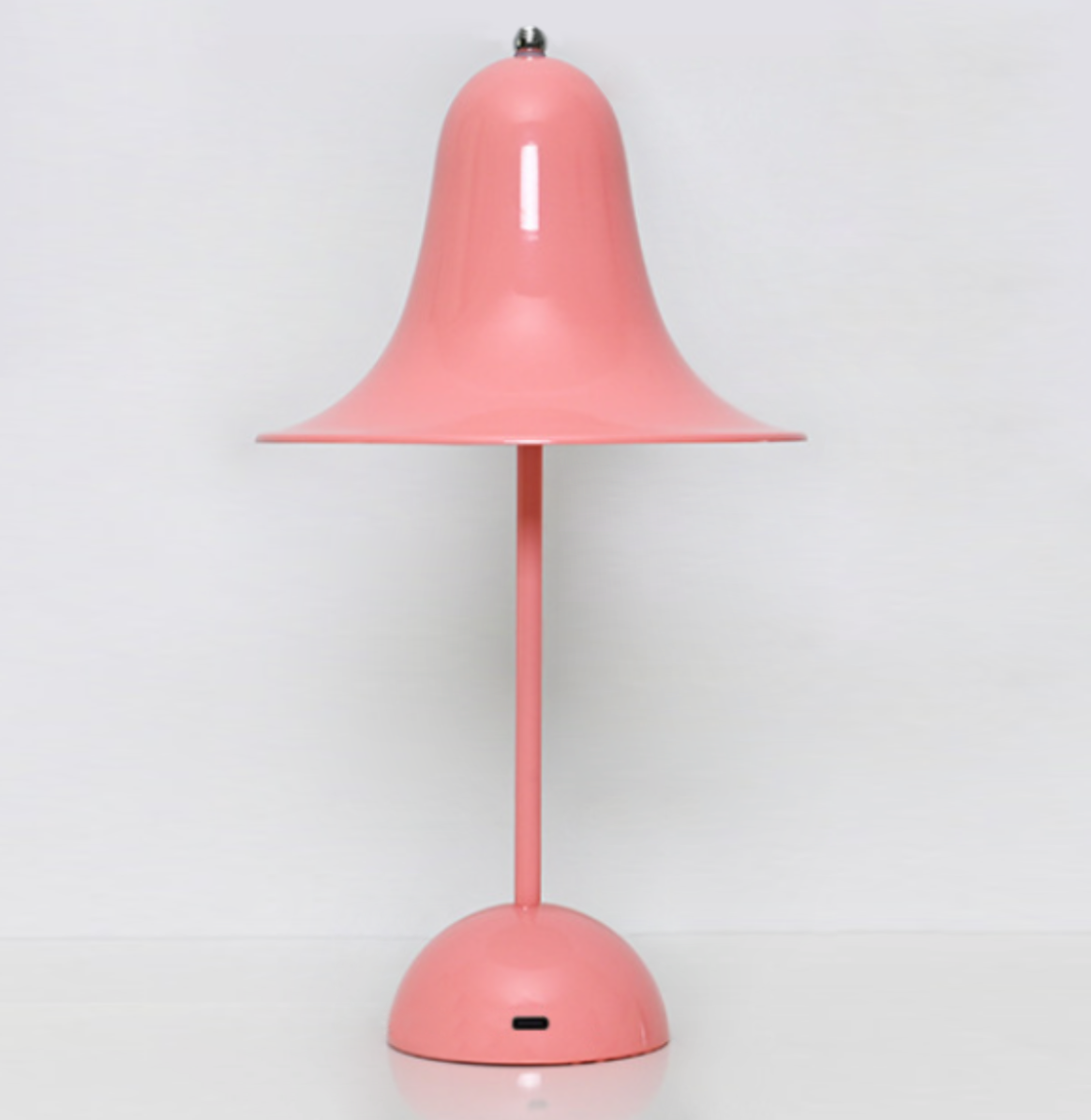 Batteridrevet bordlampe med klassisk top