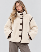 Sherpa-Stil Jakke til Damer - Toggle-Lukning, Mørk Kantning, Ståkrave