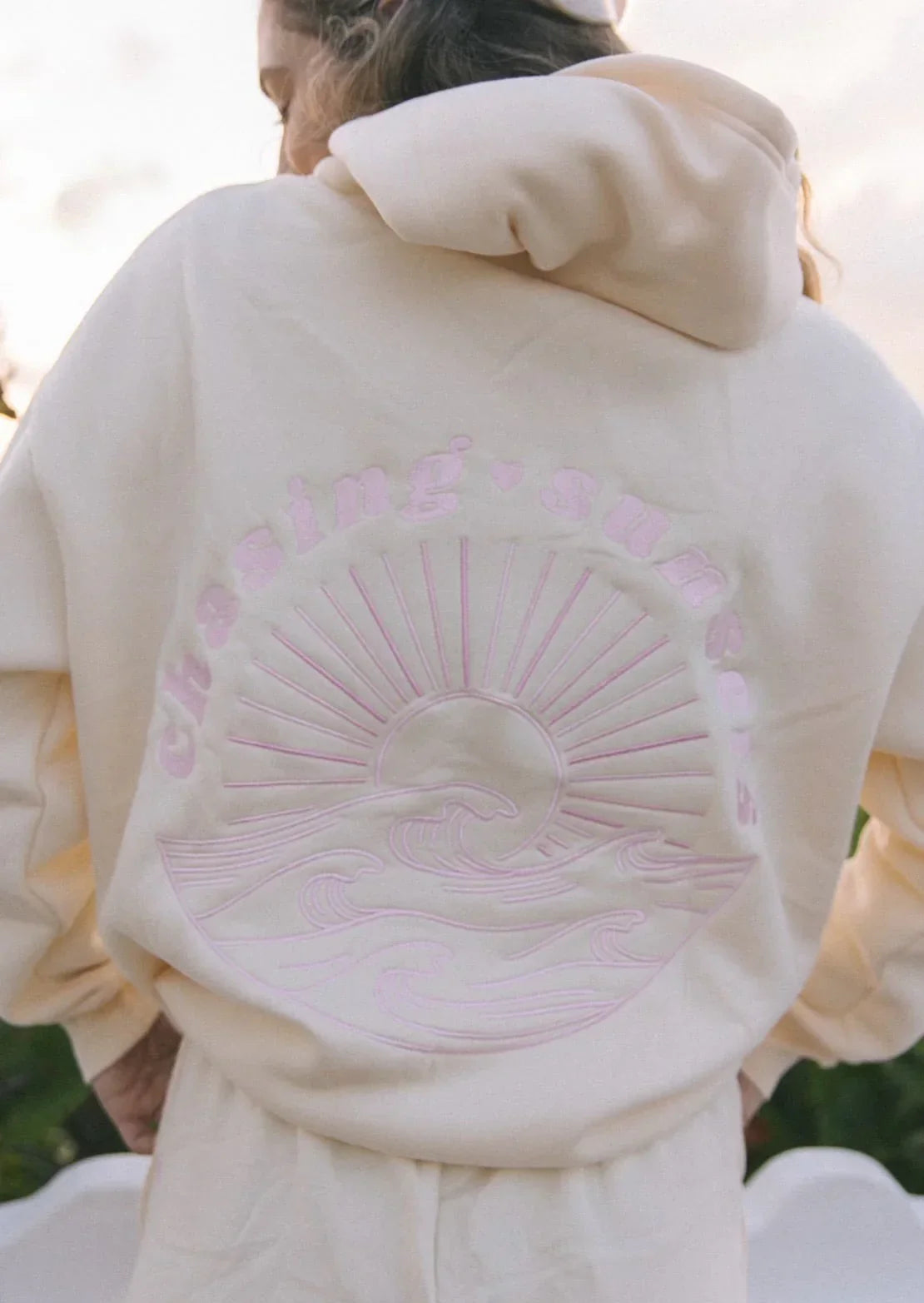 Vibrant Hoodie – Hættetrøje med grafisk print, unisex
