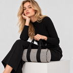 Hanekamsmønstret Barrel Bag til Damer - Cylindrisk Facon med Læderlook-Kant
