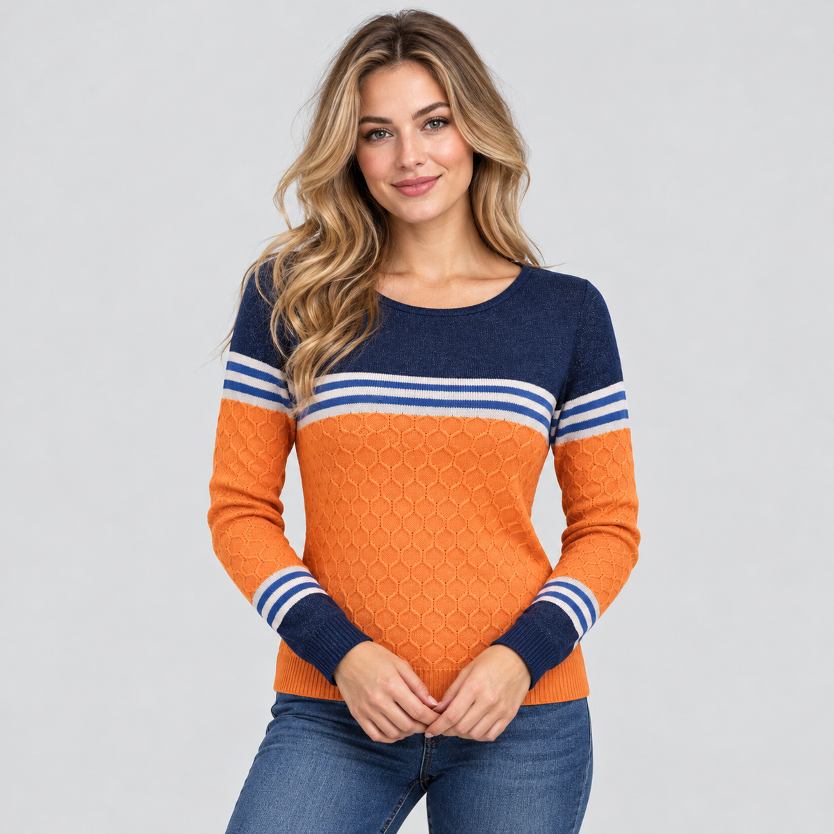 Colorblock Sweater til Damer - Rund Hals, Knapdetalje