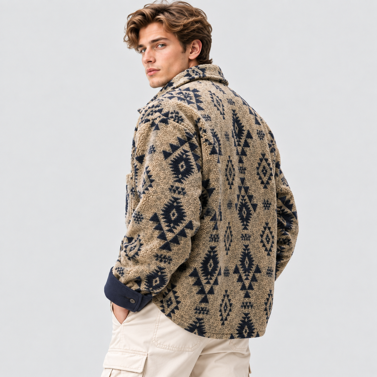 Overshirt i Uld til Herrer - Geometrisk Mønster med Kontrastkant