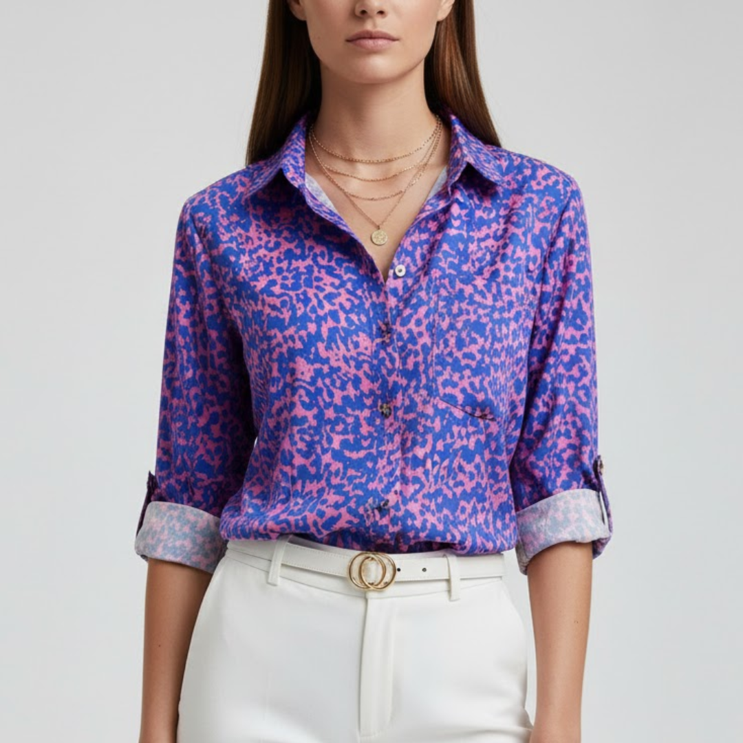Damebluse med klassisk krave