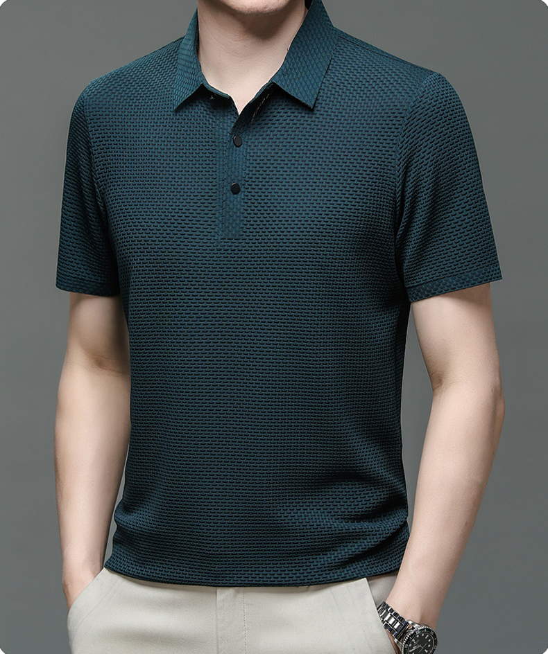 August button-up skjorte – klassisk design og alsidig pasform