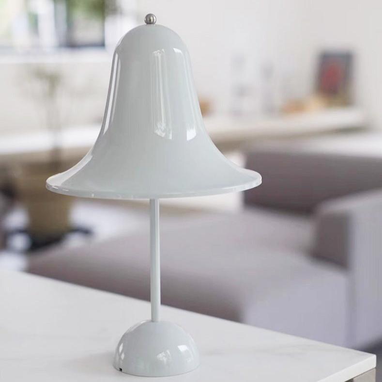 Batteridrevet bordlampe med klassisk top